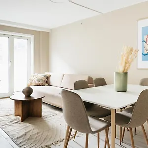 Apartamento Urban - Stylish Scandinavian Gem With French Balcony, Bergen